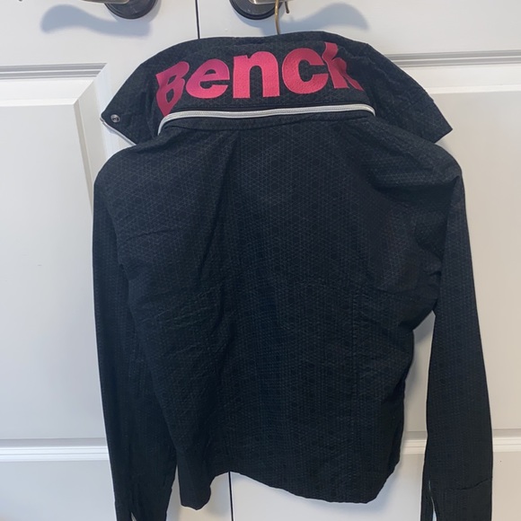 Bench Jacket - Picture 3 of 3